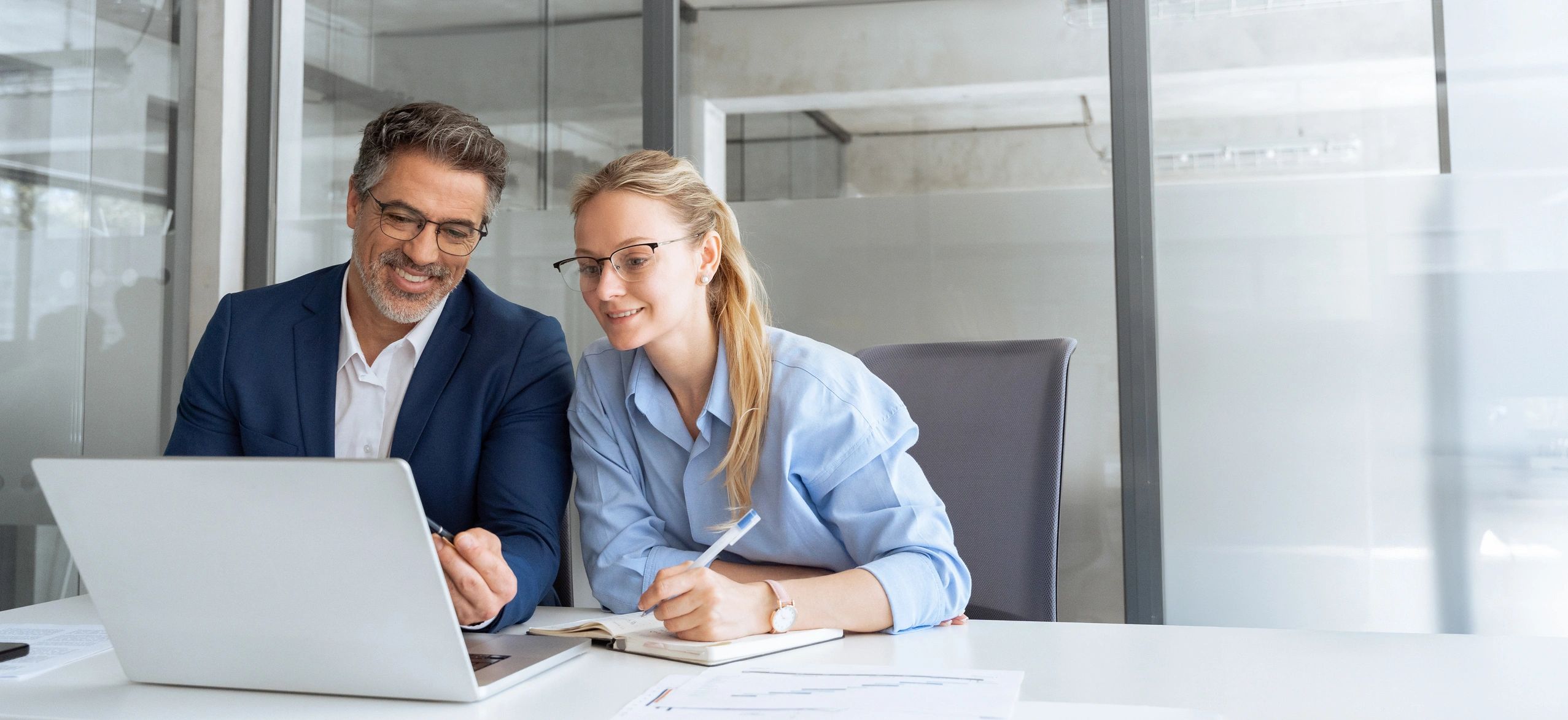 Experienced CIO consulting with business leaders